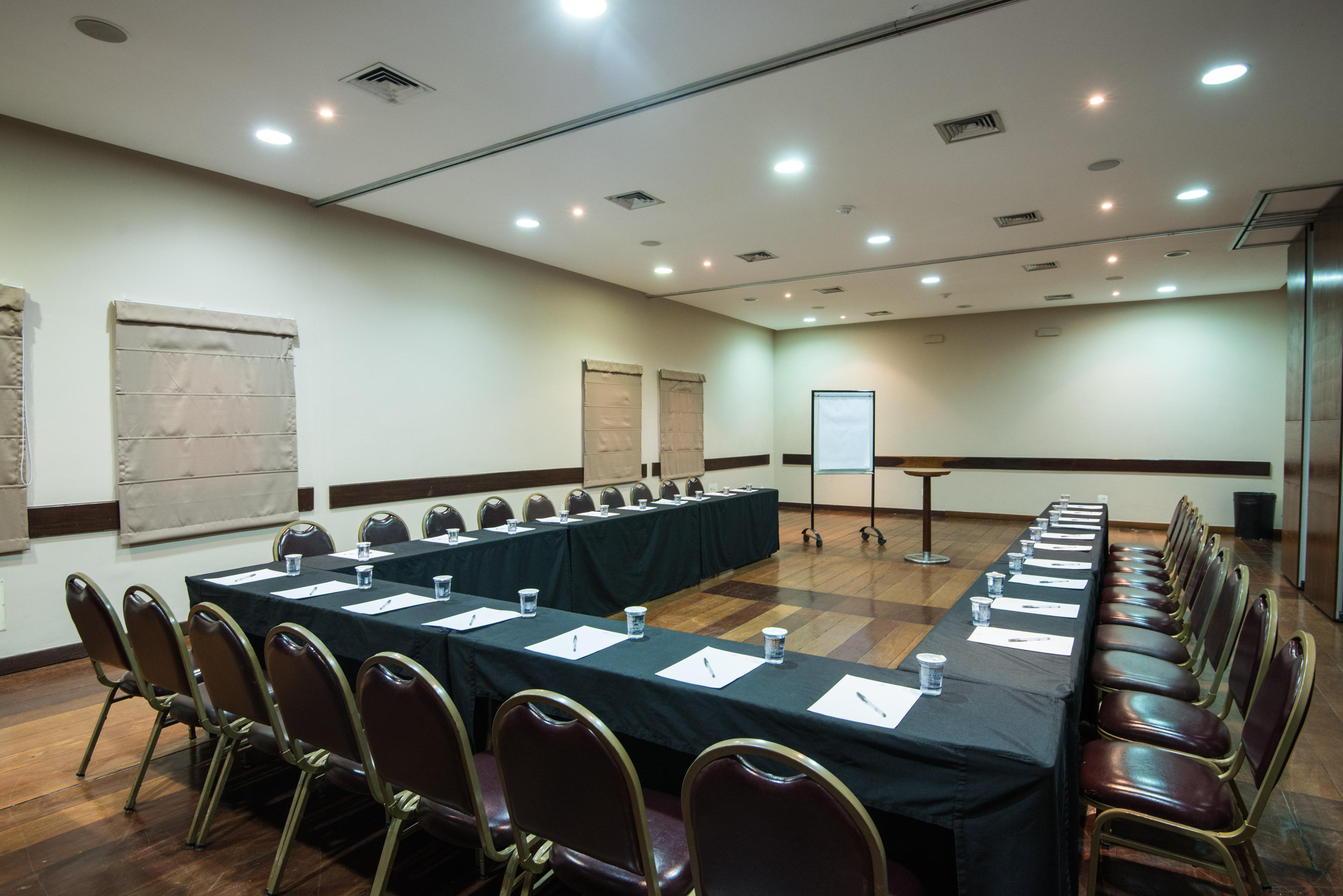 Vila Gale Resort Mares Guarajuba Exterior photo Meeting room